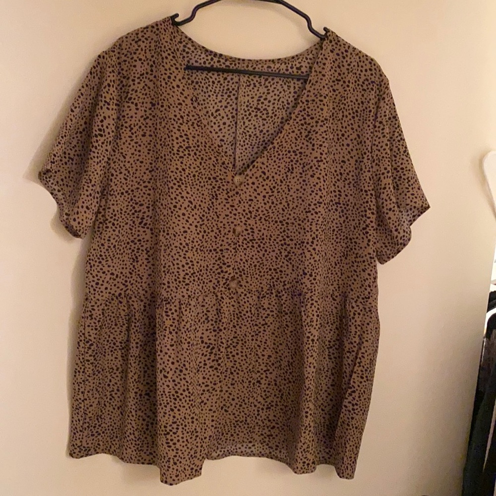 SHEIN v-neck babydoll blouse. Size 2XL. New without tags, only tried on.
